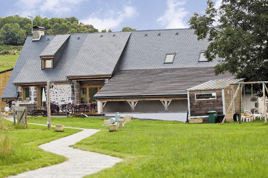 Domaine De La Chaux De Revel Guest House Saint-Martin-Valmeroux Exterior photo